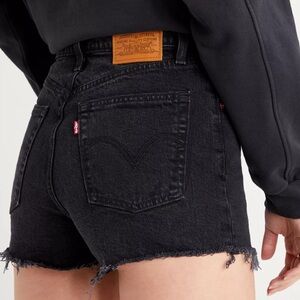 Levi’s black ribcage shorts